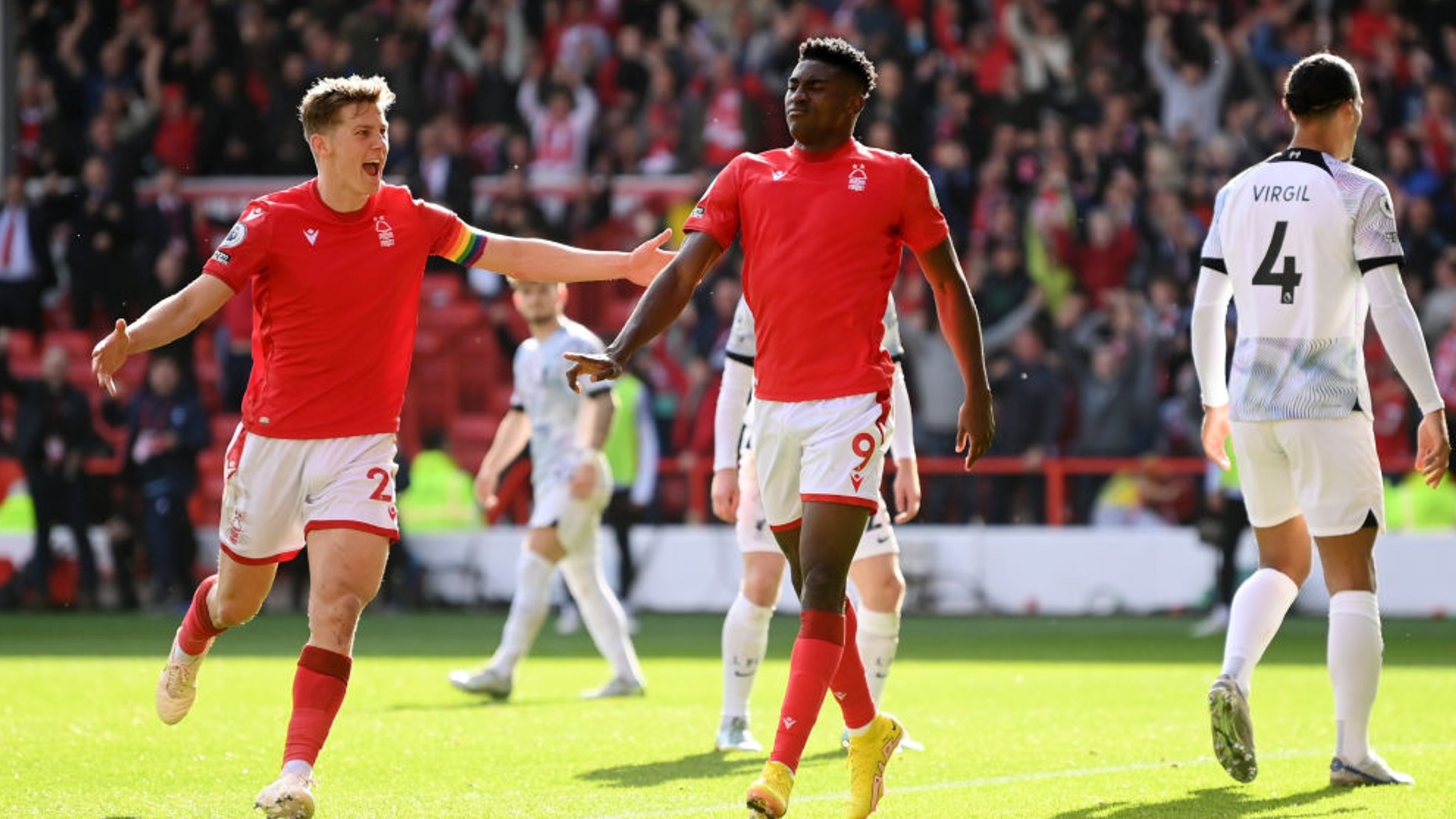 还让他一举 还让他一举